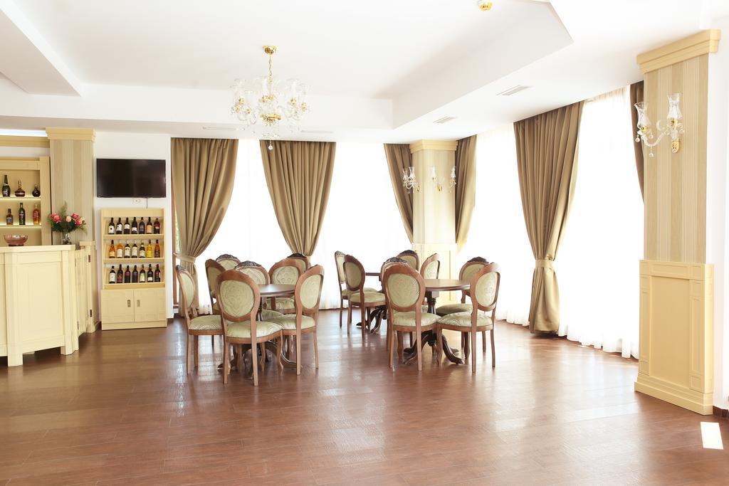 Hotel Bohemia บาเคา ภายนอก รูปภาพ